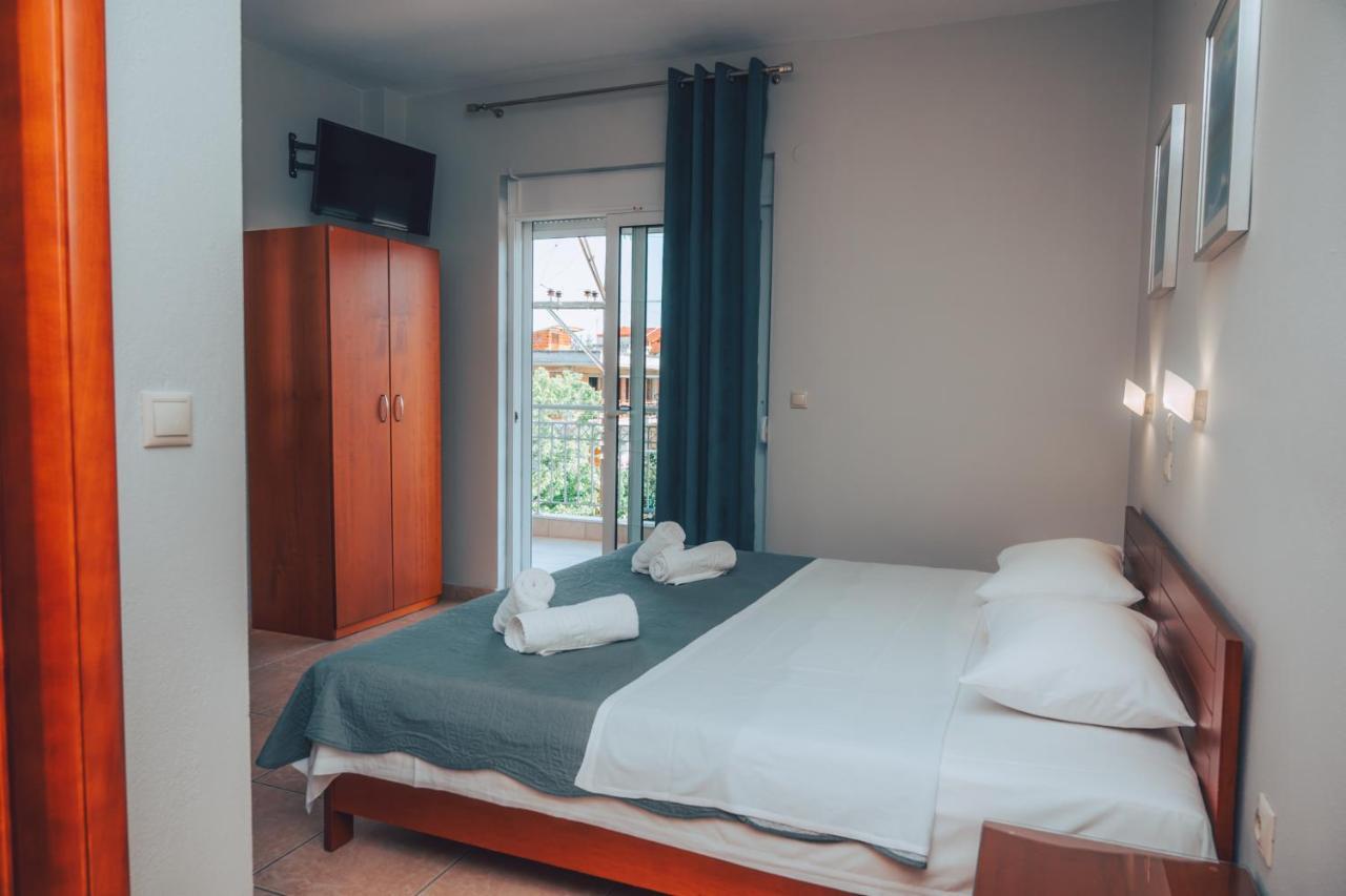 Dionysos Rooms Olympiakí Aktí Exteriör bild