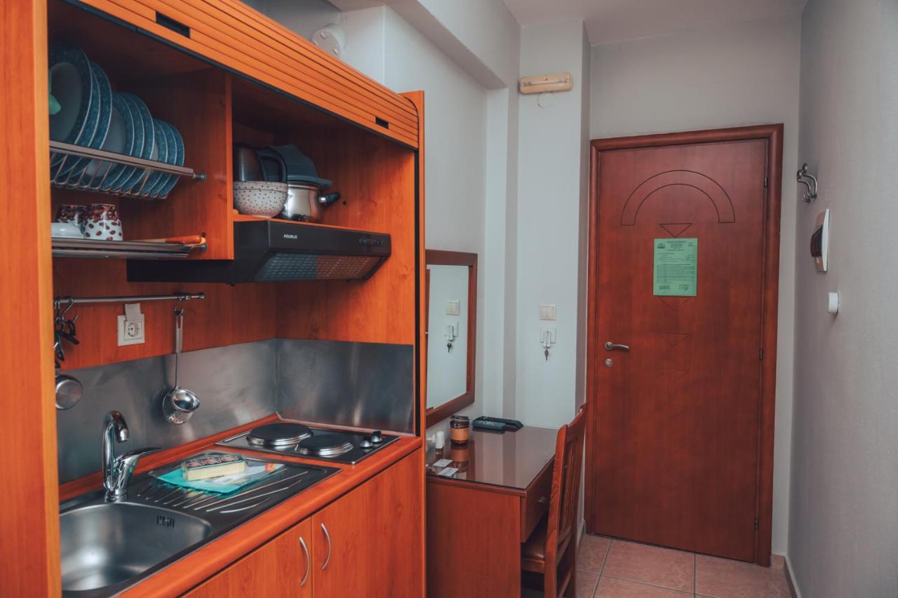 Dionysos Rooms Olympiakí Aktí Exteriör bild